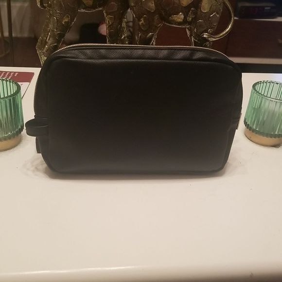 Tarte Cosmetics Toiletries Bag 9" X 6" Black Stefano Leather Look EUC! - Picture 4 of 9